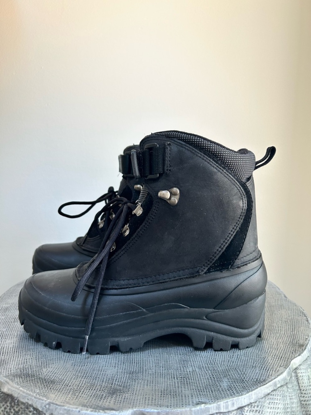 LANDS’ END ~ Men’s 8 Winter Snow Thinsulate Lace-up Waterproof Boots